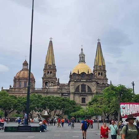 Departamento En El Corazon De Guadalajaraアパートメント エクステリア 写真